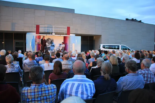 Das Straßentheater begeisterte das Publikum. | Foto: Barbara Fink