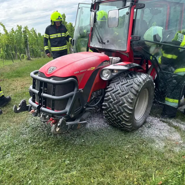 Um 11.05 Uhr konnte die Freiwillige Feuerwehr Hatzendorf bereits "Brand aus" geben. | Foto: FF Hatzendorf