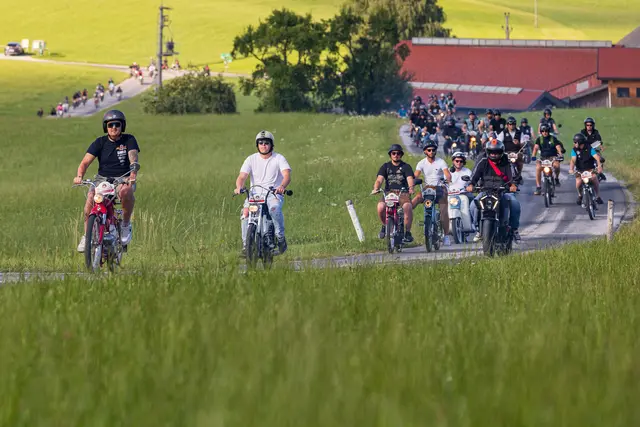 Im nächsten Jahr feiert der Mopedclub sein zehnjähriges Bestandsjubiläum. Gefeiert wird dies bei der kommenden Rundfahrt 2026. | Foto: Fototeam Mattigtal