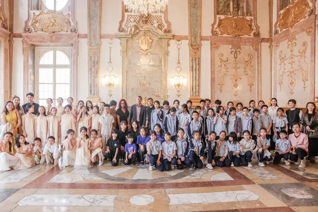 Rund 300 junge Musikerinnen und Musiker aus der chinesischen Millionenstadt Shenzhen wurden kürzlich im Marmorsaal des Schlosses Mirabell empfangen | Foto: Stadt Salzburg/Wildbild