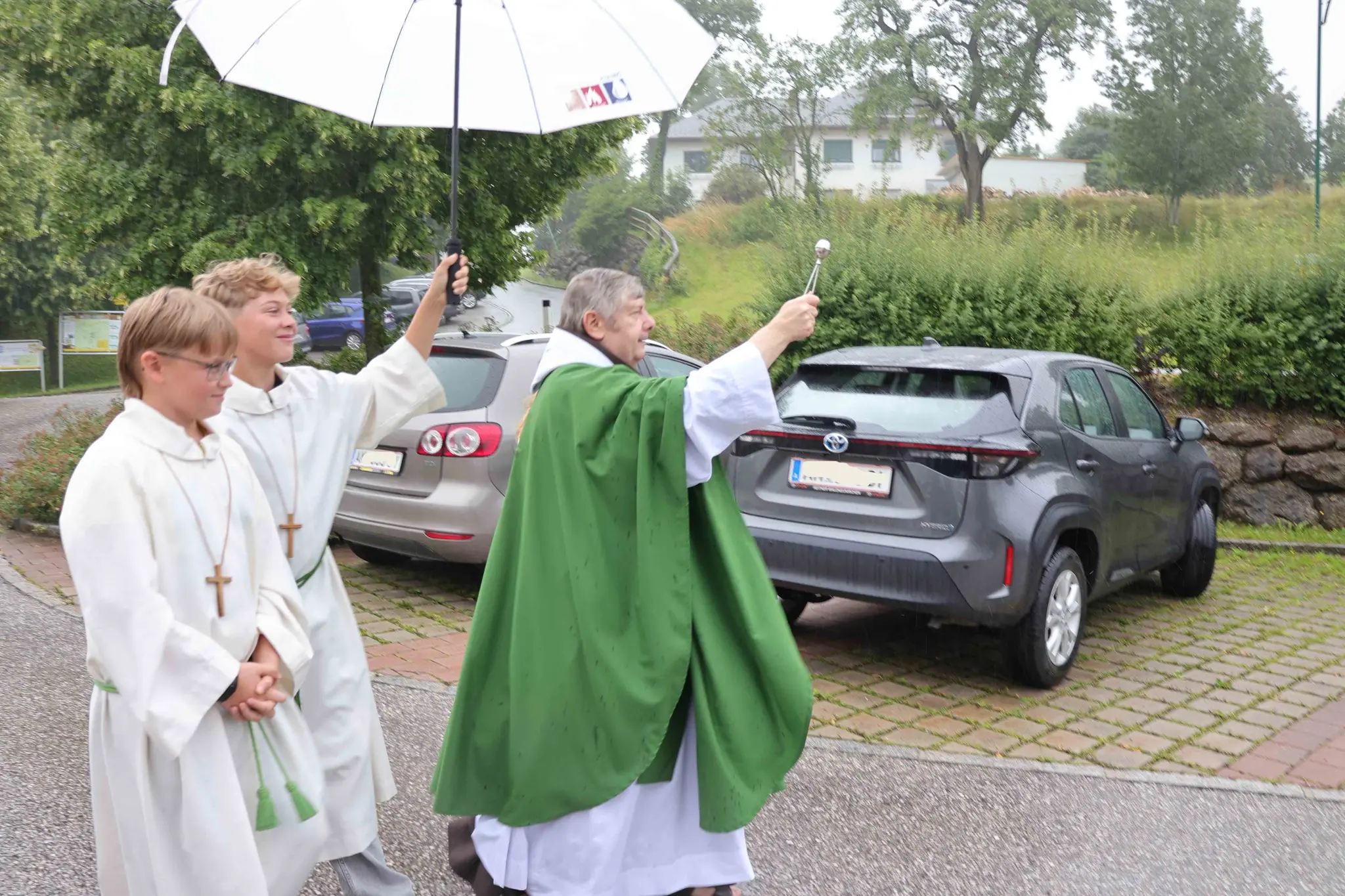 Fahrzeugsegnung-in-Behamberg