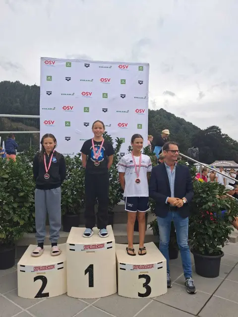 Medaillen gab es für Jonas Drexler und dessen Schwester Sophia Drexler. | Foto: Union Schwimmclub Eisenstadt