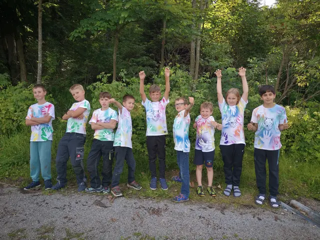 Selbst gestaltete T-Shirts sind viel wertvoller als Designer-Keidung. | Foto: Evelyne Loidl