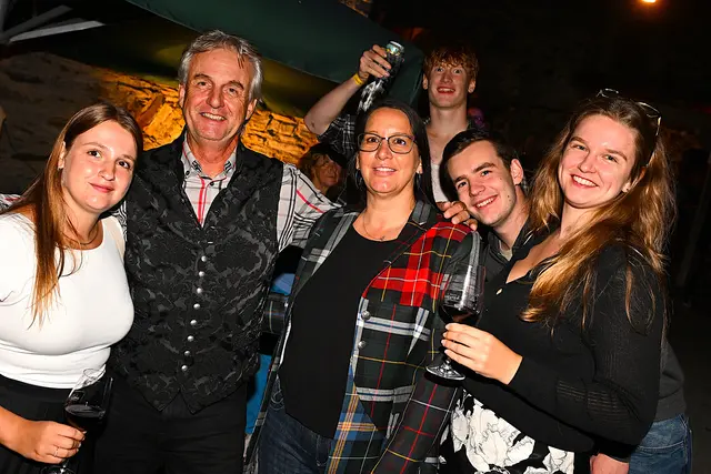 Auf der Burg Glanegg gab es eine ausgelassene Stimmung | Foto: Josef Bodner