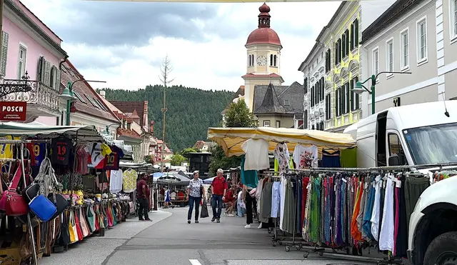 Der Birkfelder Kirtag zählt zu den Höhepunkten im Jahresverlauf und verwandelte den Hauptplatz auch heuer wieder in eine lebendige Festzone: Zahlreiche Besucher genossen kulinarische Schmankerl, stöberten an den Kirtandständen und feierten bei stimmungsvoller Musik bis in die Nacht. | Foto: @PeterJ