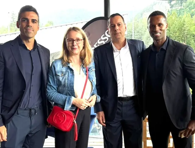 Simão Coutinho - CCO bei Proeleven S.A., Margarete Schramböck, Abdullah Tawlah - saudischer Botschafter in Österreich, José Semedo - Interim-CEO von Al Nassr. | Foto: Schramböck