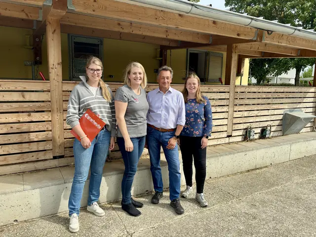 agrarheute-Redakteurin Amelie Siekmann, Finalistin Lisa Zanker, BASF-Kommunikator Markus Röser und Landjugend-Vizevorsitzende Anne-Kathrin Meister | Foto: Bachhofner