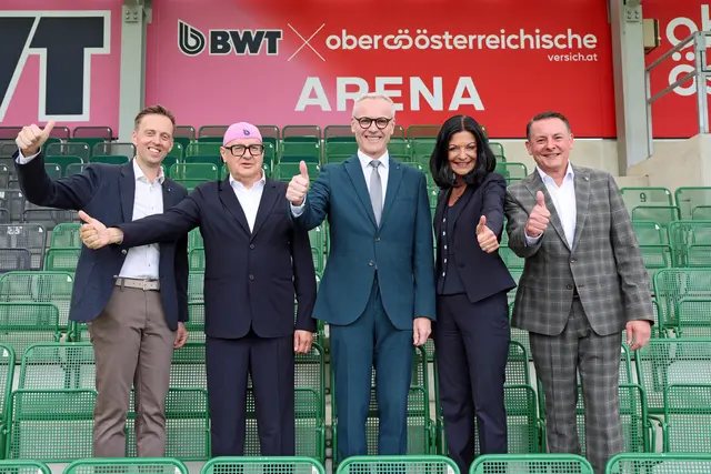SVR-Präsident Thomas Gahleitner, BWT-CEO Andreas Weissenbacher, oöv-Generaldirektor Othmar Nagl, oöv-Vorstandsdirektorin Kathrin Kühtreiber-Leitner und SVR-Vorstandsmitglied Roland Daxl. | Foto: SVR/Schröckelsberger