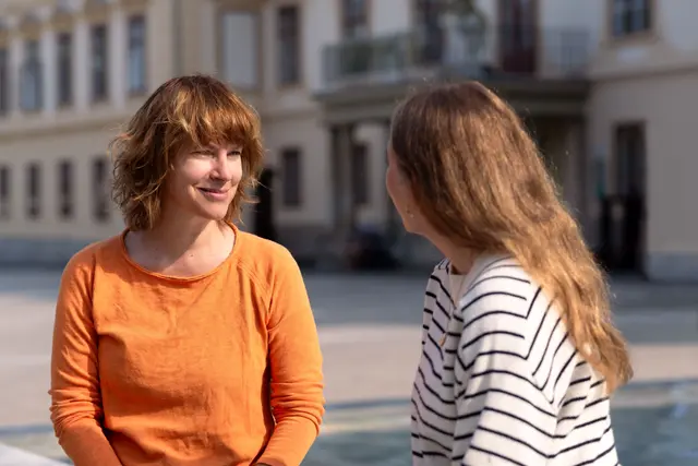 Der Verein pro humanis bildet zweimal jährlich Freiwillige zu ehrenamtlichen Sozialbegleiter:innen aus, die Menschen mit psychischen Erkrankungen unterstützen. Im Bezirk Leoben werden noch engagierte Menschen gesucht.  | Foto: pro humanis