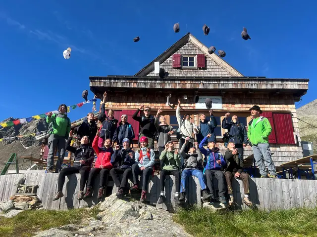 unior Ranger:innen – voller Eindrücke nach der Wanderung zur Noßbergerhütte | Foto: NPHT_Karoline Winkler