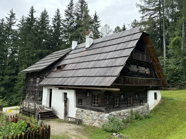 Das Neumannhaus aus dem Jahr 1566 stammt aus Göriach (Lungau) und steht heute im Salzburger Freilichtmuseum. | Foto: Emanuel Hasenauer