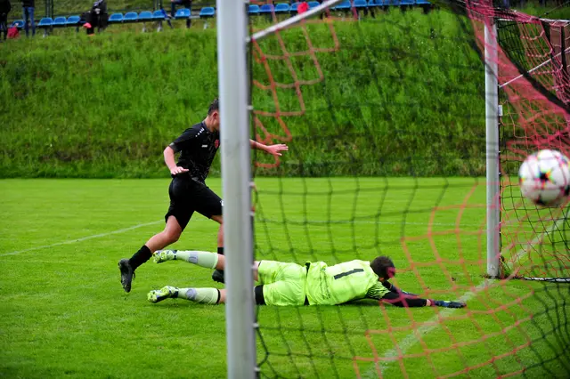 Paul Kofler eröffnete nach dem frühen Rückstand den Torreigen des FC Sellraintal. | Foto: Hassl