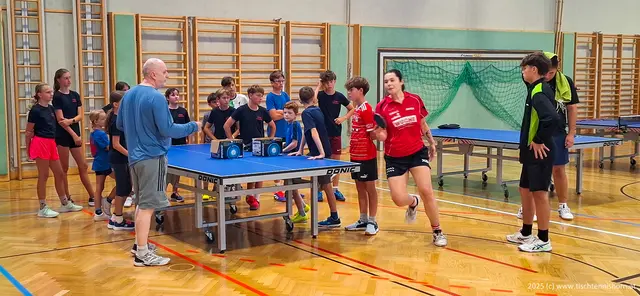 16 Eggenburger Kinder waren beim "Aufschlag" in den Ferien am Start. | Foto: Tischtennis Horn