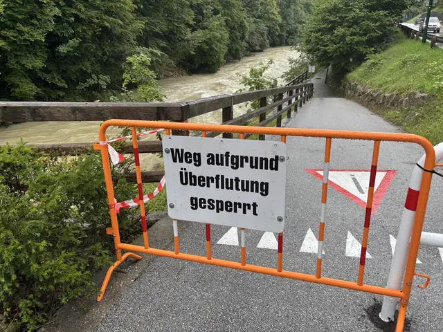 Auch der Kanalweg von Heinigerbrücke bis Rechensteg ist aktuell gesperrt. | Foto: MeinBezirk/Gratzer