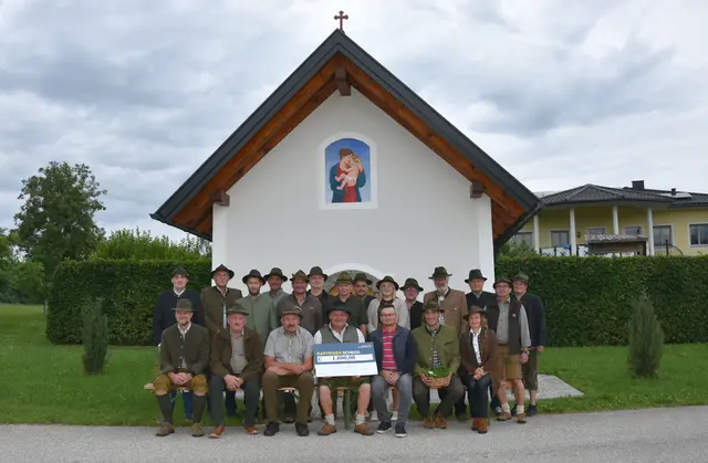 Die Jägerschaft St. Aegidi trug mit 1.000 Euro zur Sanierung der kulturell wertvollen Kapelle in Tullern bei. | Foto: Jägerschaft St. Aegidi