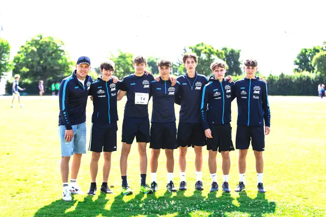KV Thomas Hartl mit Jonas Papadimitriou, Paul Mayr, Paul Mitterer, Niclas Cervinka, Lucas Exenberger und Elias Filzer. | Foto: SMS Kitzbühel