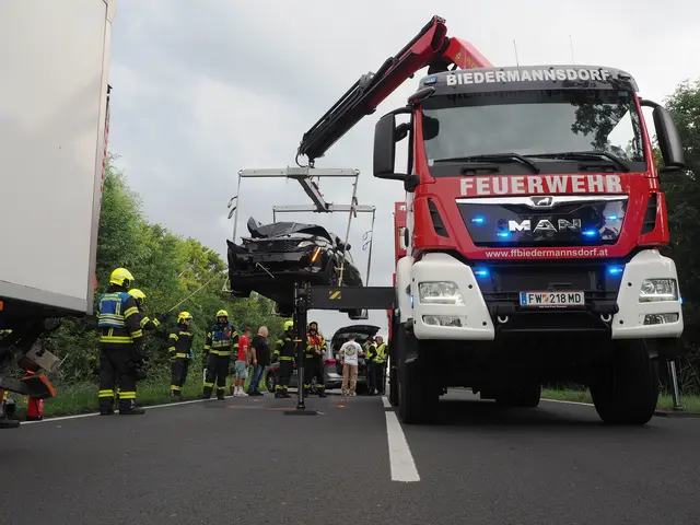 Fahrzeugbergung nach einem Auffahrunfall. | Foto: FF Biedermannsdorf