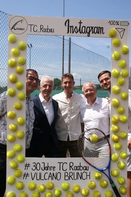 Die Vereinsverantwortlichen feierten gemeinsam mit Ehrengästen 30 Jahre TC Raabau. | Foto: TC Raabau