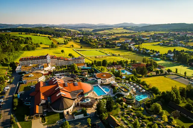 Das AVITA Resort in Bad Tatzmannsdorf im Bezirk Oberwart ist der größte Kurort des Burgenlandes und eine beliebte Tourismus-Destination. | Foto: Bad Tatzmannsdorf Tourismus/Karl Schrotter