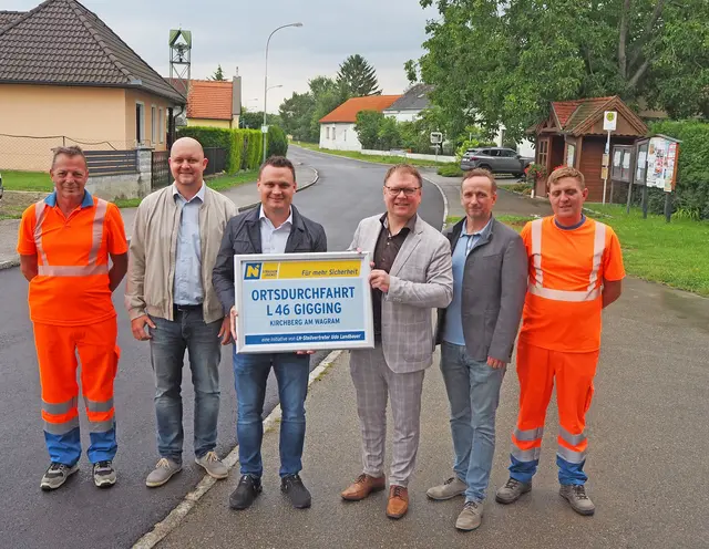 Gerhard Neubauer (Straßenmeisterei Kirchberg am Wagram), Andreas Stocker (Leiter der Straßenmeisterei Kirchberg am Wagram), LAbg. Andreas Bors (i.V. LH-Stv. Udo Landbauer), Franz Aigner (Bgm. von Kirchberg am Wagram), DI Harald Kaufmann (Leiter der NÖ Straßenbauabteildung Tulln), Markus Brandl (Straßenmeisterei Kirchberg am Wagram). | Foto: NÖ STD