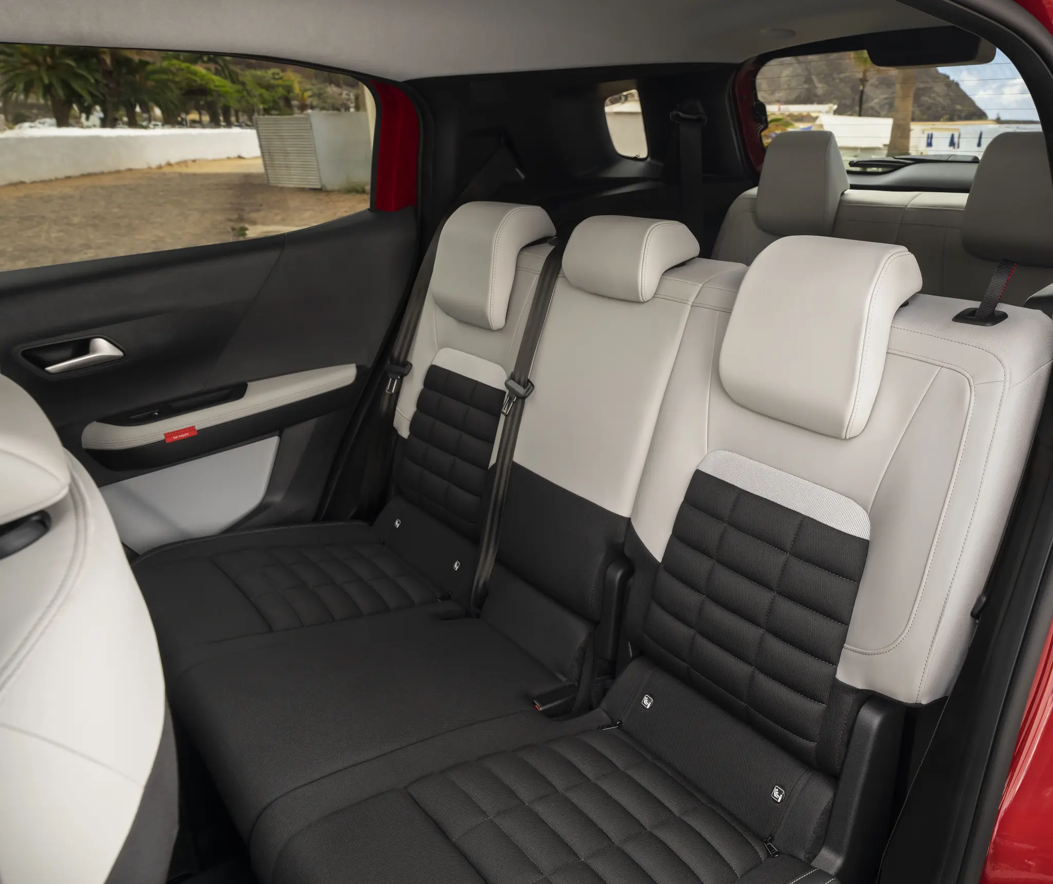 Der-erste-7-Sitzer-B-SUV-von-Citro-n