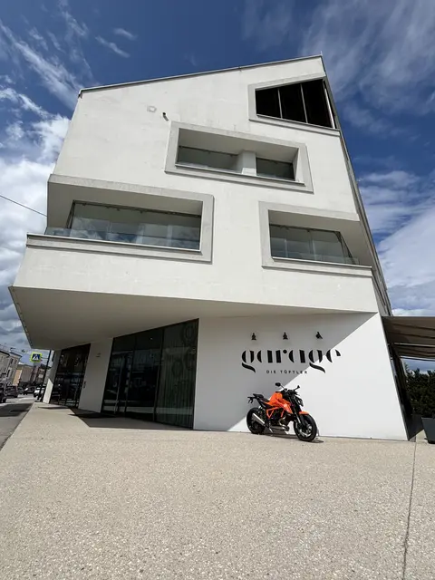 Für die Garage wird aktuell nach einem neuen Pächter gesucht. Gerade gab es noch eine Top-Bewertung von Falstaff als eines der besten "Streetfood-Lokale" in OÖ. | Foto: Ebner