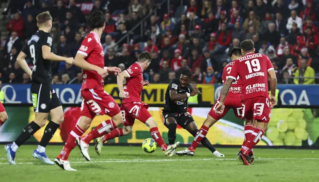 Beim Cup-Derby im November 2023 kam es zu heftigen Ausschreitungen, die umfangreiche Sicherheitsmaßnahmen im Stadion nach sich zogen. | Foto: GEPA