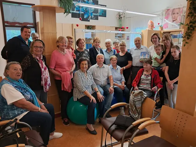 Die Köflacher Seniorinnen und Senioren erlebten einen informativen Vormittag in Stallhofen. | Foto: Kückmeier