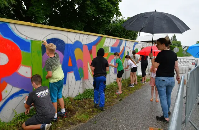 Cool: In Steinerkirchen setzte man ein klares Statement mit knalligen Farben. | Foto: Wimmer
