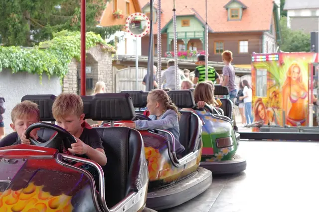 Das Marktfest in Obdach bietet auch einen Vergnügungspark. | Foto: Blinzer