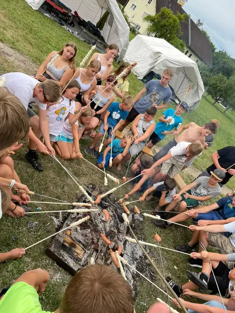 Der Fokus liegt nicht nur auf der Feuerwehr, es werden auch gemeinsame Aktivitäten unternommen. | Foto: FF Oed in Bergen