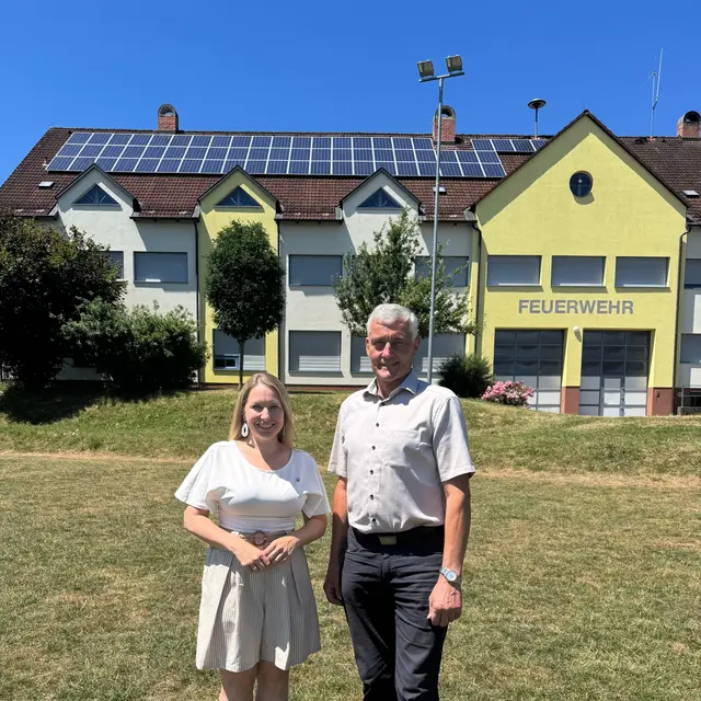 Landesabgeordnete Silke Dammerer und Bürgermeister von Artstetten Karl Höfer  | Foto: VP Bezirk Melk