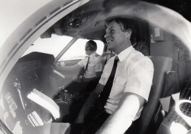 Foto: Flugliniengründer Rolf Seewald ist als Zeitzeuge zu Gast in der 374. Fernsehgondelfolge bei Andreas Seeburger am Muttersberg.