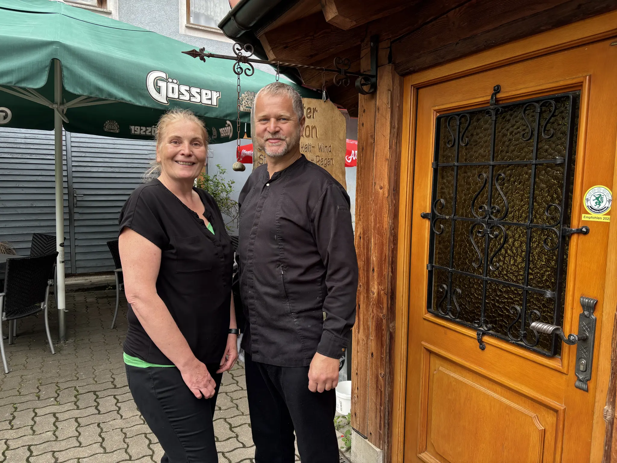Hafninger-Gasthaus-Ruckenstuhl-ist-Bezirkssieger