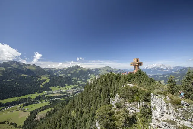 Am 27. Juli 2014 wurde das Jakobskreuz auf der Buchensteinwand eröffnet. | Foto: Ehammer
