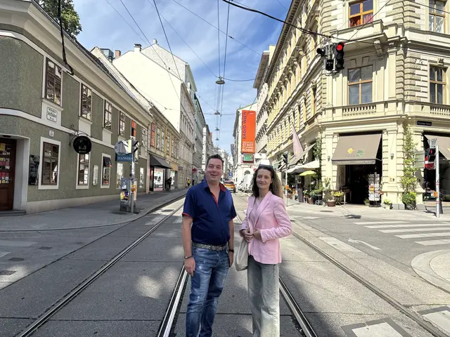 Georg Senft und Katharina Fabian sind selbst geschäftlich im Bezirk tätig und sind seit diesem Jahr die Obleute der "Meinkaufstadt Josefstadt". | Foto: Philipp Schreiber/MeinBezirk