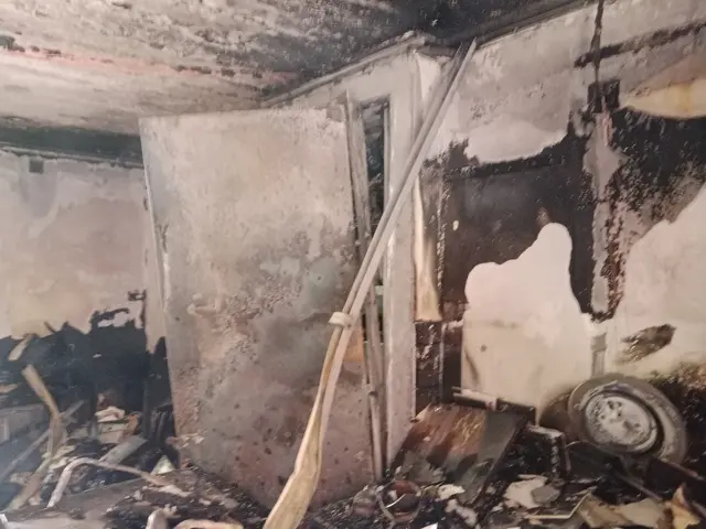 Das Gebäude ist aktuell unbewohnbar.  | Foto: BF Graz