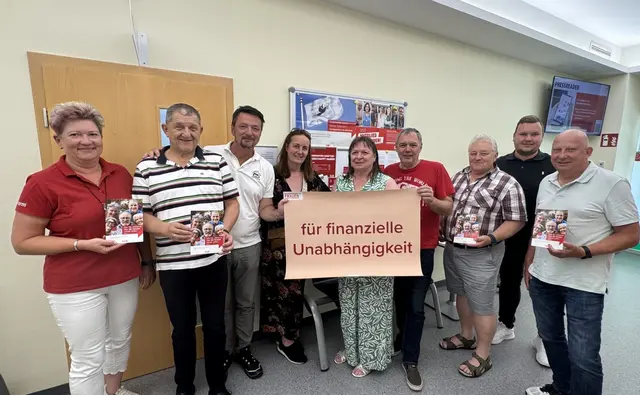ÖGB-Regionalfrauenvorsitzende Sigrid Riegler zeigt anlässlich des Equal Pension Day die massive Ungleichheit auf (im Bild mit ÖGB-Regionalvorsitzenden Robert Fauland und Regionalsekretär Patrick König).
 | Foto: ÖGB Regionalvorstand