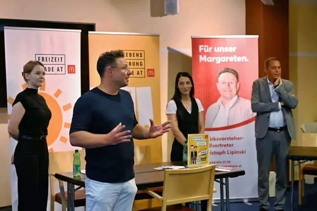 Bezirksvorsteher-Stellvertreter Christoph Lipinski (SPÖ) plane nun bereits die nächste Ausgabe. | Foto: Christian Bader