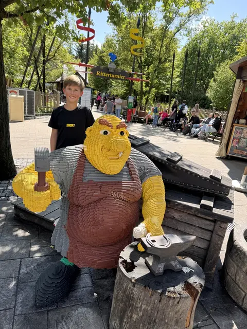 Die Fahrt ins Legoland in Bayern, bei der kürzlich mehr als 40 Kinder mit dabei waren, ist Jahr für Jahr eines der Highlights. | Foto: Brandstätter