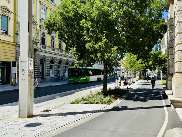 Wie gestaltet sich die Situation der Fahrradfahrerinnen und Fahrradfahrer auf den neuen und alten Radrouten in der Inneren Stadt. MeinBezirk hat sich zum Lokalaugenschein begeben. | Foto: MeinBezirk/Andreas Strick