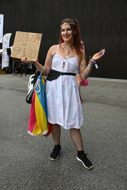 Ein Kleid, das bereits zum dritten Mal bei der Pride dabei ist. | Foto: Königer