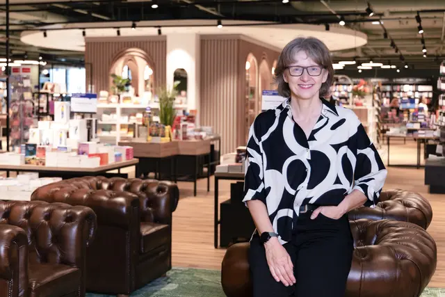Marion Kopf leitet die Thalia-Buchhandlung im Europark seit vielen Jahren  | Foto: Thalia
