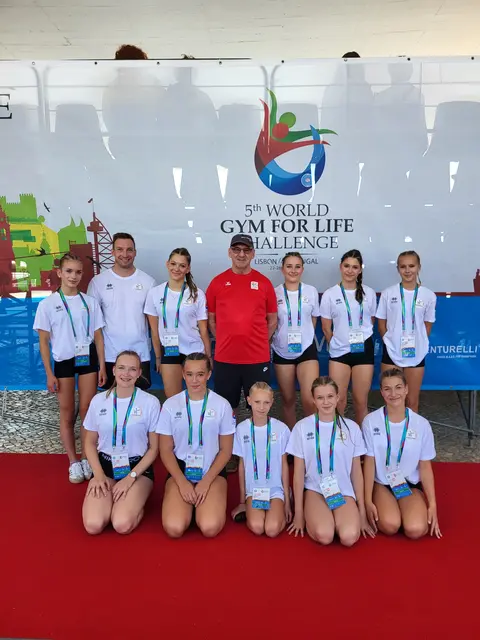 Die Münzkirchner Showturngruppe ergatterte bei der "World Gym For Life Challenge" die Bronzemedaille.