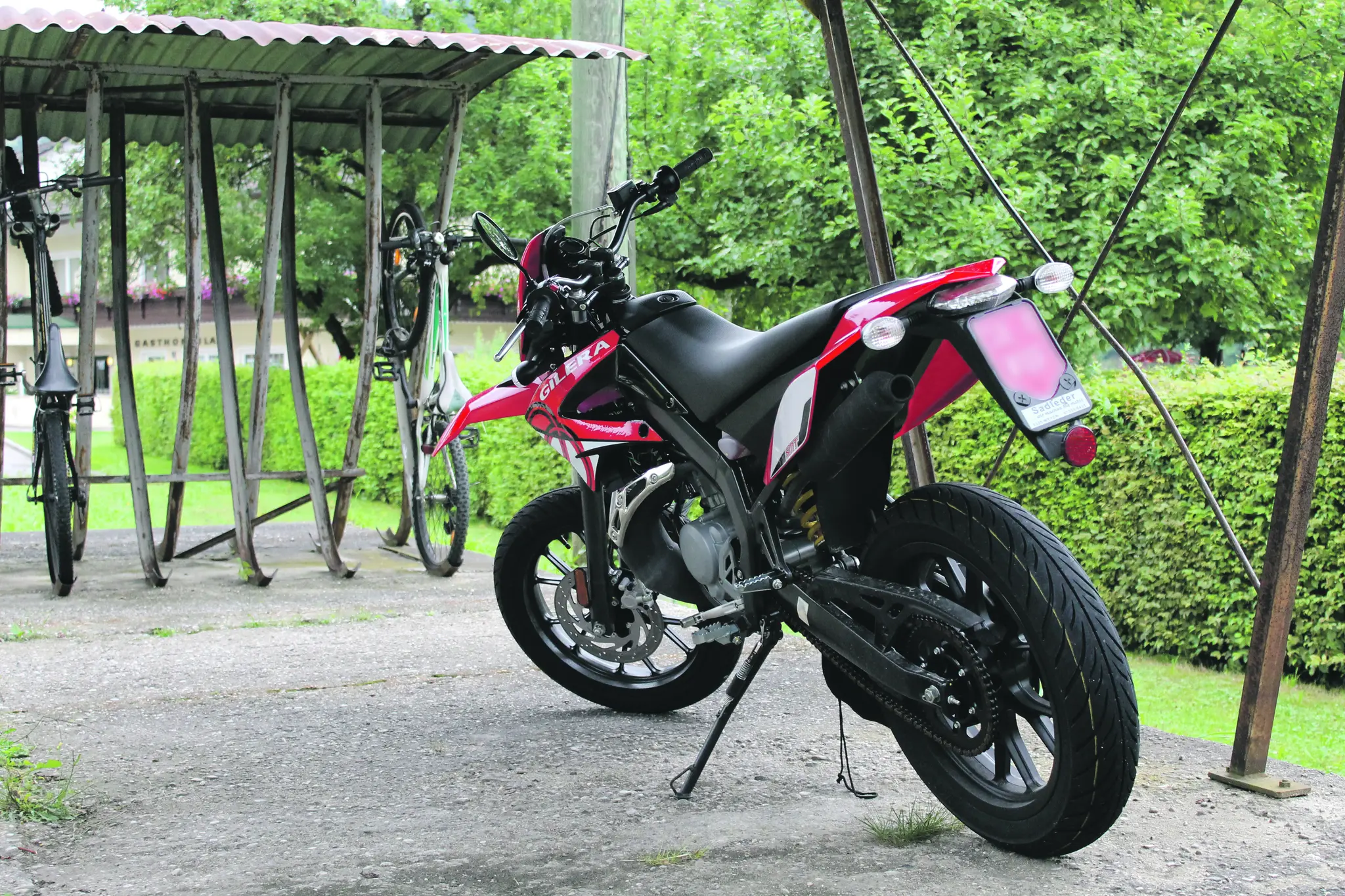 Mopedlenker-wollte-fl-chten-und-wurde-festgenommen