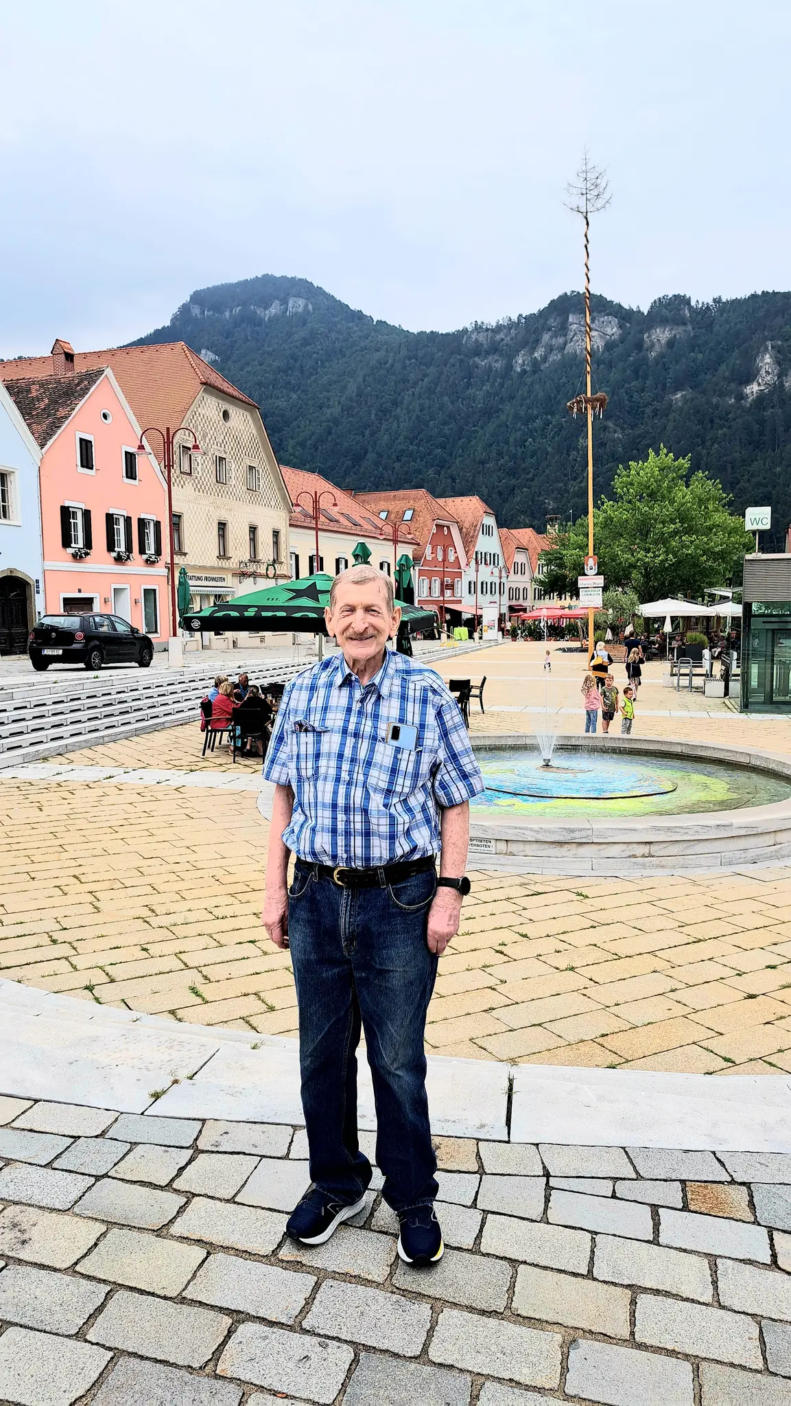 auswanderung-karl-besuchte-seine-heimatstadt-frohnleiten-2025-mit-86