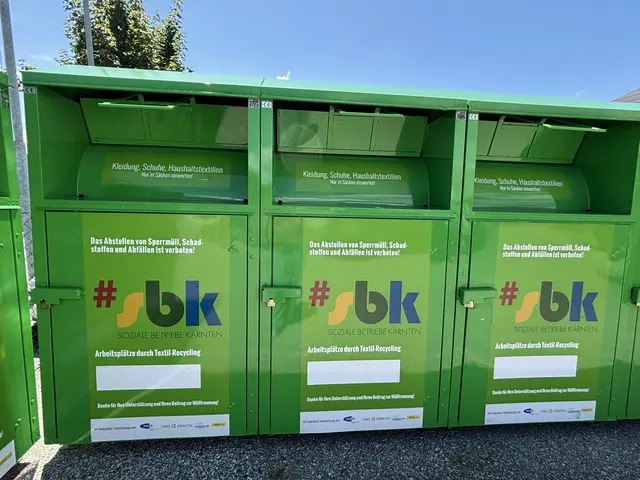 Sammelcontainer am Gelände des Bauhofs Feldkirchen. Alttextilien &amp; Schuhe können in Säcken eingeworfen werden. | Foto: MeinBezirk