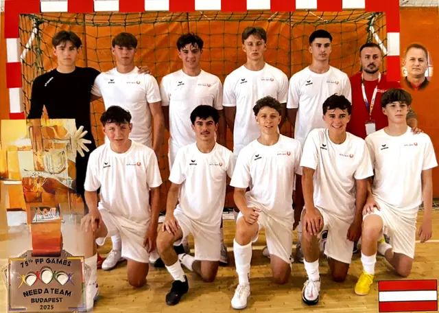 Das Team-Österreich mit Andre Rausch (vorne links) und Ellias Widrich (vorne Mitte) und Tristan Schall (hinten, Vierter hinten von links). | Foto: Privat