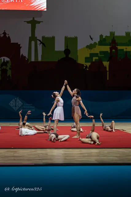 Die Showturner aus St. Valentin holten Silber. | Foto: Artpictures325