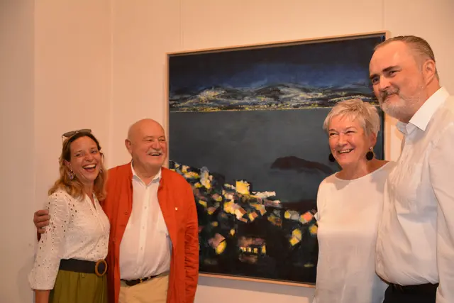 Harro Pirch (Mitte), Gründer der Rabnitztaler Malerwochen, mit seiner Tochter Constanze Pirch und Landeshauptmann Hans Peter Doskozil bei der feierlichen Vernissage im Turmhaus Unterrabnitz. | Foto: Rosenberger